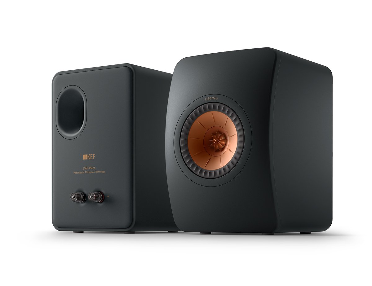 AudiophiliacMan's tweet photo. REVIEW: the brilliant new KEF LS50 Meta, looks the same, sounds soooo much better! #KEF #audiophile #speakerreviews PLEASE RETWEET https://t.co/LPn1zaESHV https://t.co/39mbc1plym