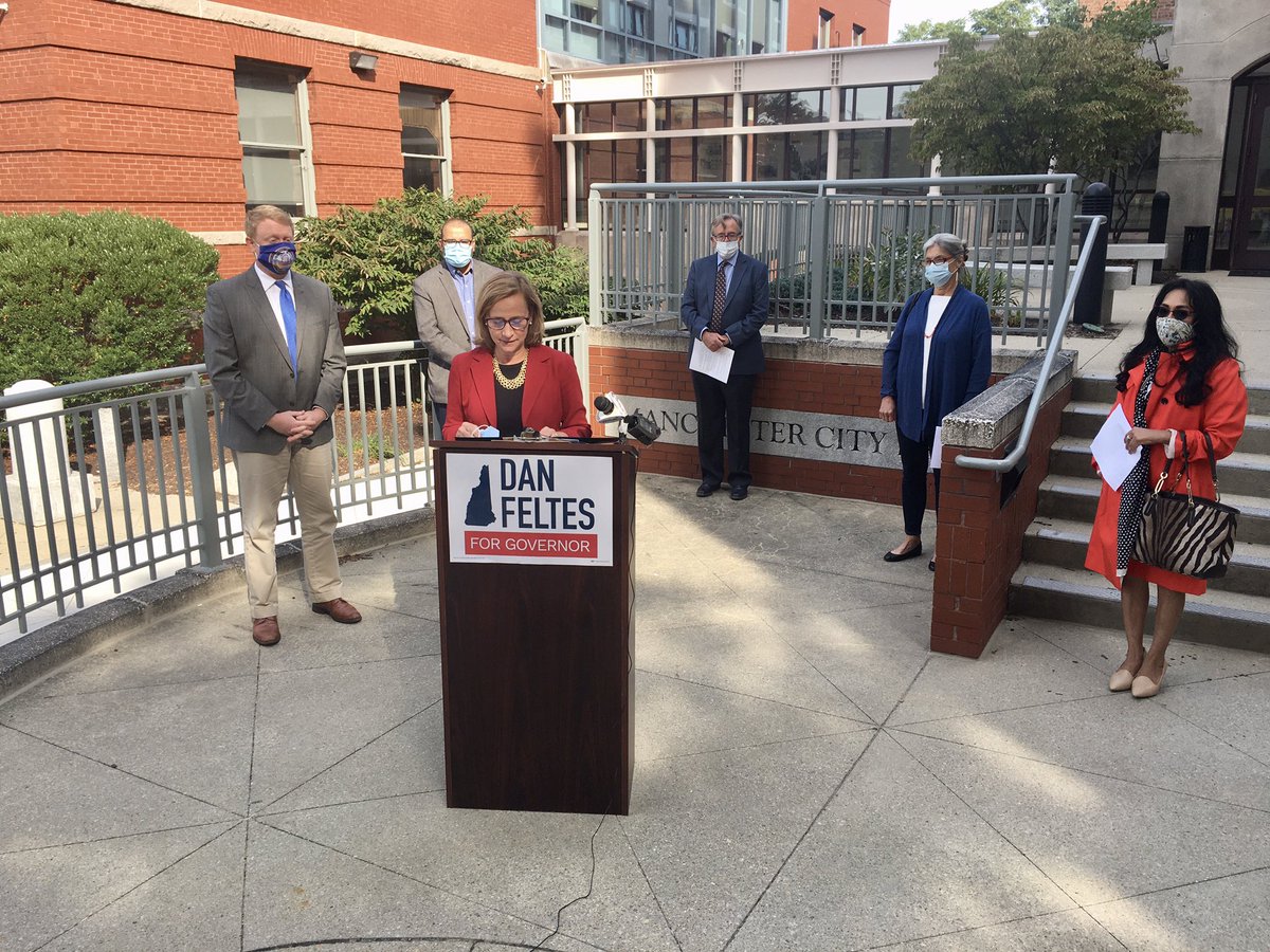 95Photog's tweet photo. .@MayorJoyceCraig standing outside of #CityHall endorses candidate .@DanFeltesNH and talking about #NationalVoterRegistrationDay #wmur https://t.co/ByvE0JsR1j