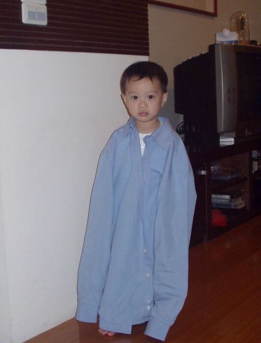 เจ้าเด็กของพี่ มีความสุขมากๆนะ 
#HBD_KUANLIN_DAY
หวังว่าเราจะได้เจอกันเร็วๆนี้น้า 
#더빛날_스무살의_관린이를_기대해