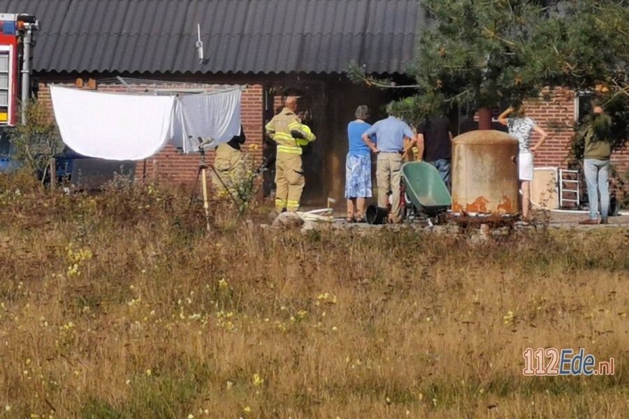 Brand in schuur bij camping 't Rakkertje in #Otterlo. 112Ede.