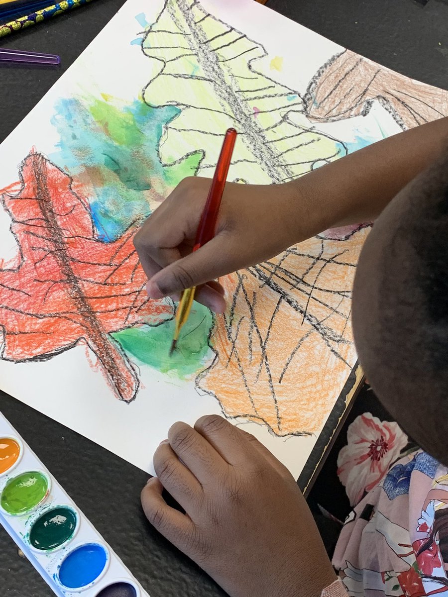 FW_SprinkleART's tweet photo. Watercolor Fall Leaves for the first day of Fall! Third-grade artists are working hard 🧡 #artclass #watercolorresist #itsfallyall https://t.co/fFP2yhQMj1