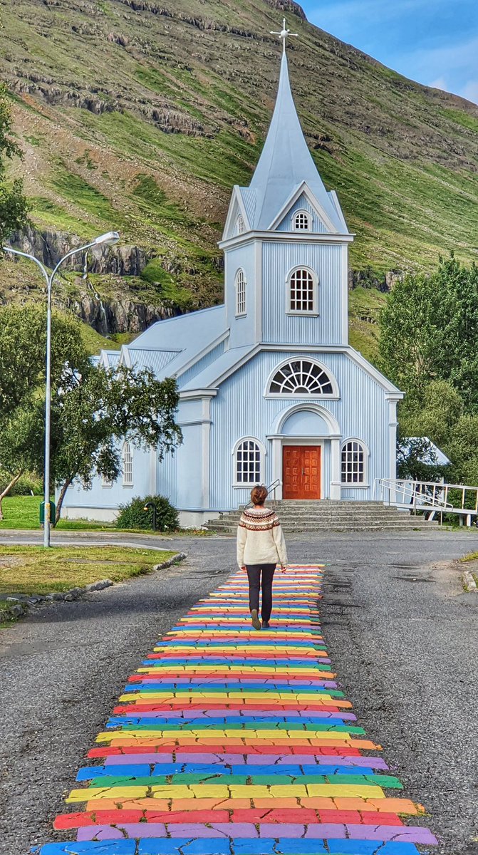 TheLostCompass1's tweet image. Breathtaking landscapes, #knitting under the #NorthernLights, #hiking in #Viking settlers footsteps, #sailing &amp;amp; #kayaking thru majestic #fjords, read the many ways you can explore #Iceland with Understand Iceland @StudyIceland thelostcompass.ca/post/understan…