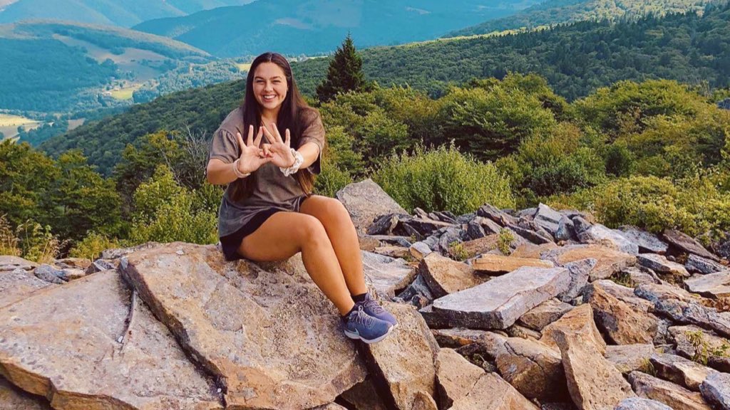 wvwc_greek's tweet photo. Seeking new heights with Greek Life! ⛰
#wvwcgreeklife https://t.co/fOoPwd4Cpf