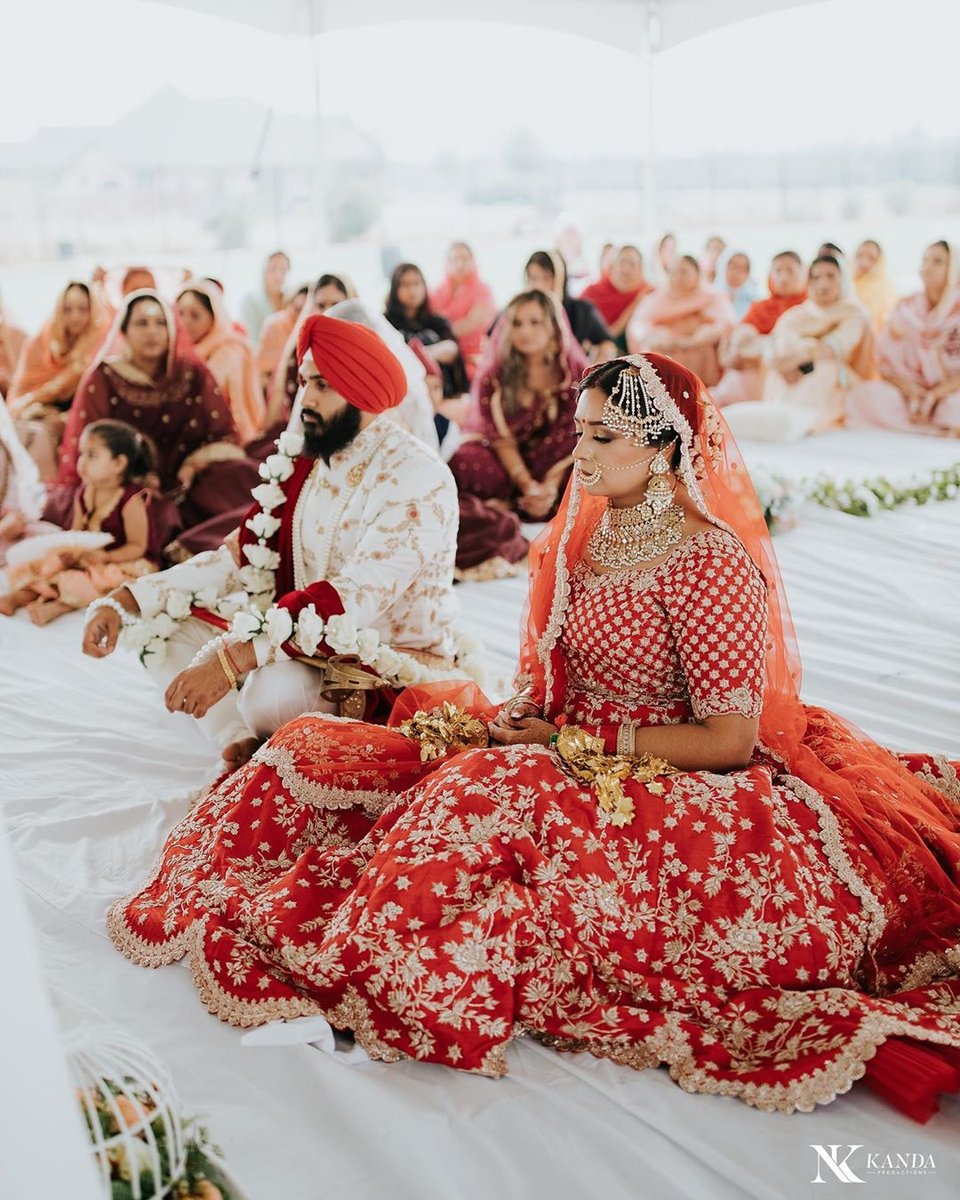 A wedding day full of cheerful and light hearted people.
.
Photographed for @ikhanicproductions ⁣
Decor @gill.decor ⁣
Pillows @randreventrentals ⁣
.
#Littlebridebook #weddingphotography #weddinginspiration #indianweddinginspiration #indianbride #bridalinspiration