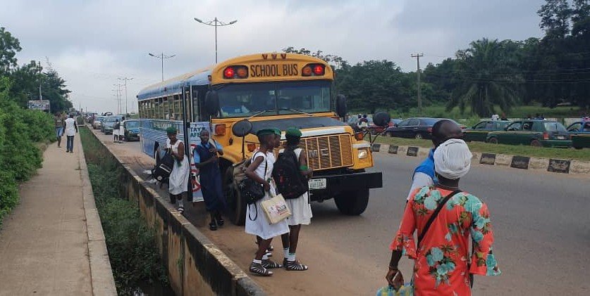 YAF147's tweet photo. Iyana Mortuary, Lisabi, Saje, Idi-Aba, Oke-Lantoro, Abiola Way, Asero etc.  from the designated bus stops to their schools within a stipulated period of time both in morning and afternoon.

The students are hereby urge to be in their best behaviour while in transit and... 3/4 https://t.co/5gjVfFZBvC