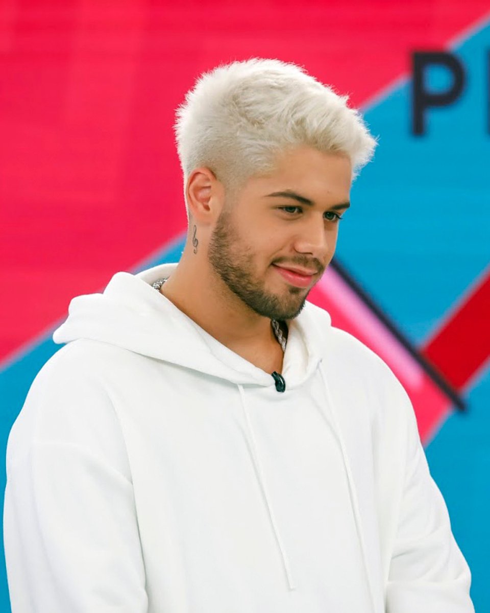 centralzefelipe's tweet photo. Me leve pra dançar, me chame pra namorar... Serei o seu amor eternamente. 💙🎵
📸: Gabriel Cardoso / SBT
#MyBaby #ZF6Anos #28Setembro https://t.co/cwVdLyuEXx