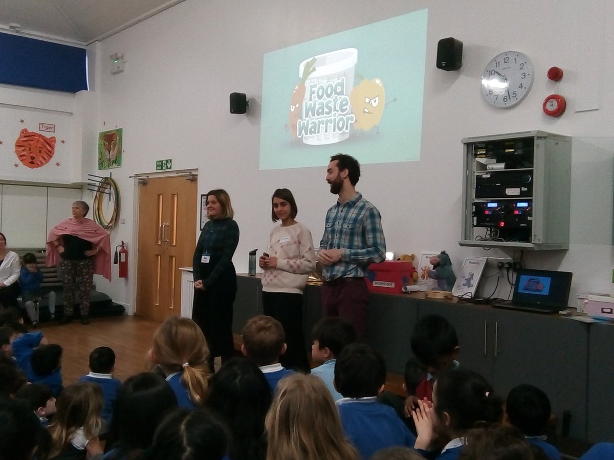 Did you know? We organise #foodwaste #workshops and talks for #kids! Message us to schedule a free workshop in your local #school - sophie@elysiacatering.com 🎒👩‍🏫🍎 @ChefsAdoptaSch @londonfoodlink