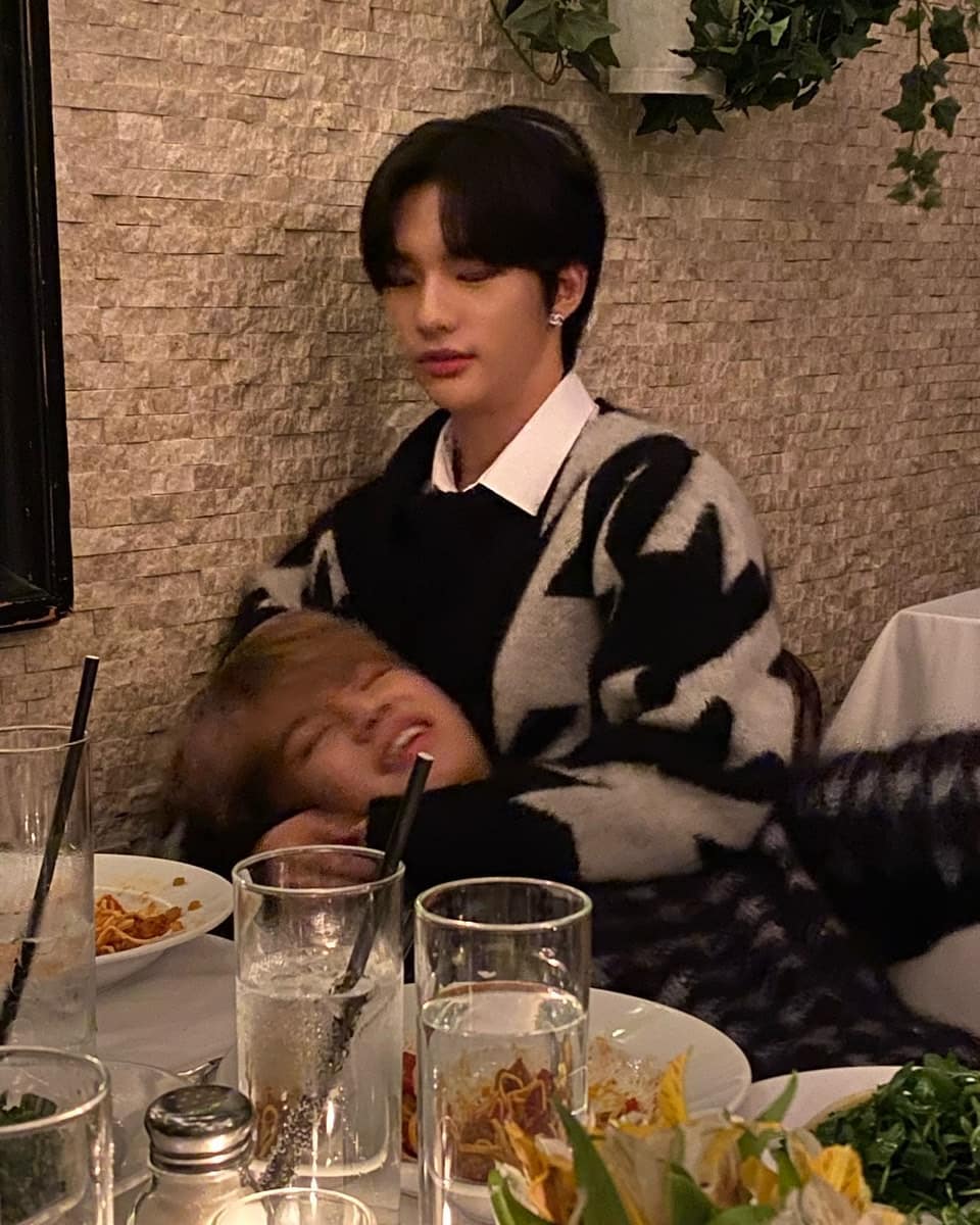 skzseungminee tweet picture