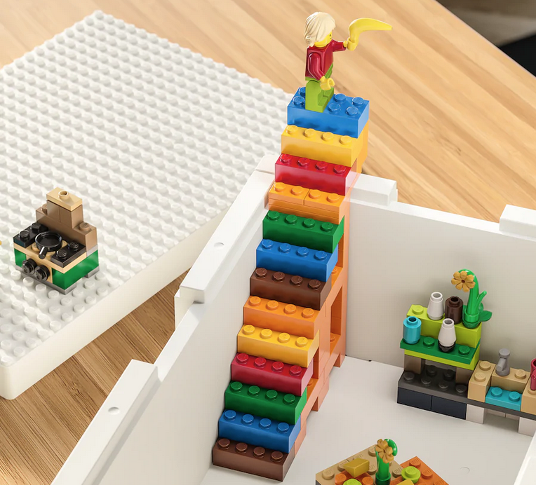 Exklusive Vor-Präsentation von BYGGLEK: IKEA Family Mitglieder haben jetzt die Gelegenheit, die Kollektion aus unserer Zusammenarbeit mit LEGO® am 30.09. vorweg zu entdecken.
Ab dem 01.10. ist BYGGLEK dann für alle im IKEA Einrichtungshaus verfügbar. ow.ly/JAey50BxV2V