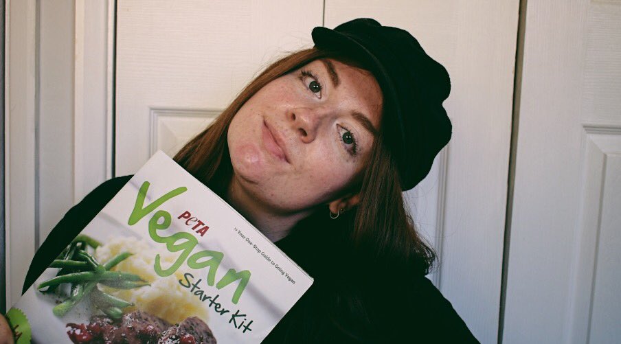 SpankedLobster's tweet photo. New video tonight! Featuring @peta ‘s vegan starter kit 🌻 #vegan #video #veganstarterkit #howtobevegan https://t.co/cgBASREauS