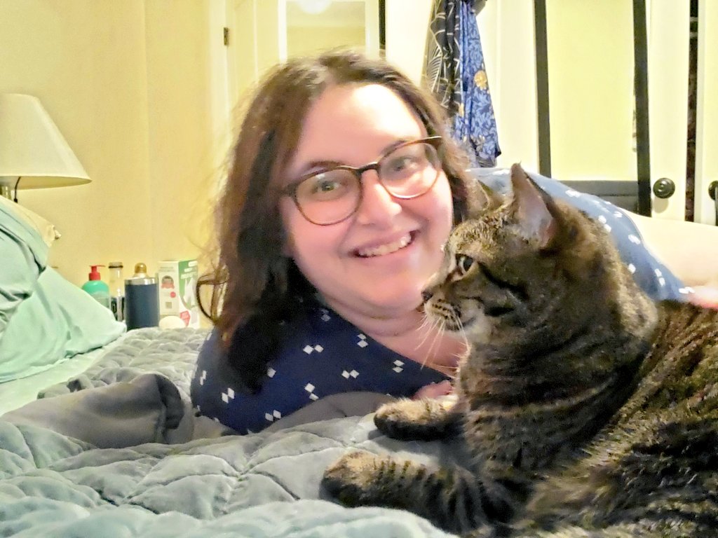 😻