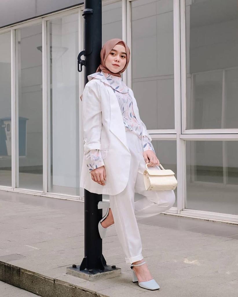 Bismillah 
<a href="/Lesti_Jenong_DA/">Lestykejora</a> 
#LestiKonserSosmedLIDA2020