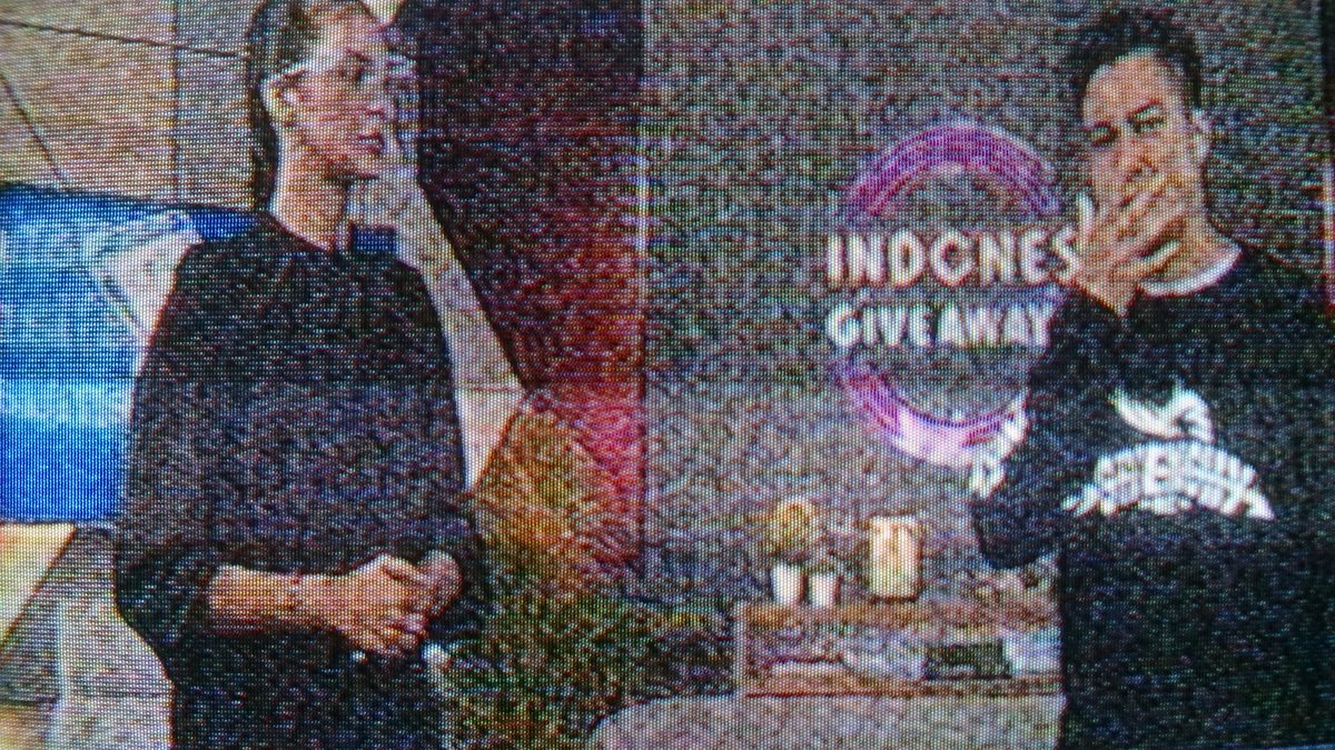 AlhamdiBey's tweet photo. @bey_alhamdi

Assalaam' mualaikum 

Jawabannya:
Dulu kalo membangkang orang tua, biasanya karena saya lagi lelap tidur disuruh buru-baru bangun, atau lagi asyik main disuruh pulang, dan lagi gak mood disuruh ini itu.

@TRANS7
#indonesiagiveaway22 https://t.co/47R8NuU2dZ