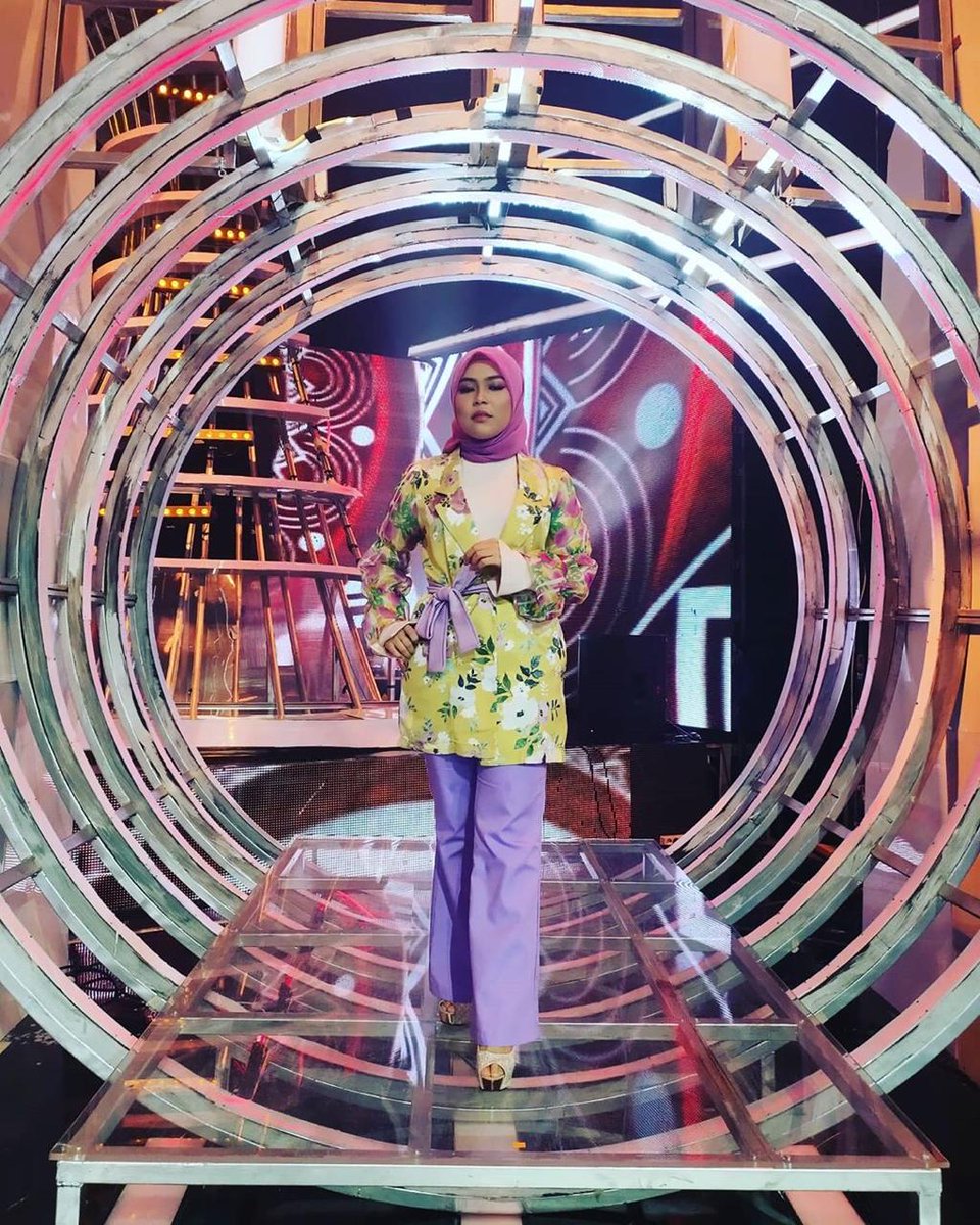 Mutiara

#SelfiYammaLida
#SelfiKonserSosmedLIDA2020
<a href="/SelfiYammaLIDA/">Selfi Yamma LIDA</a>