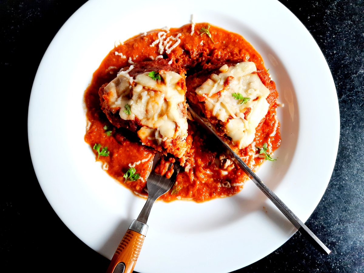 Chicken Parmesan, a classic Italian delight to have on your plate.
tastesoyum.com/chicken-parmes…

#chickenparm #chickenparmesan #chickenrecipe #delight #italian #american #tasty #yummy #food #Foodie #CheckOut #foodblog