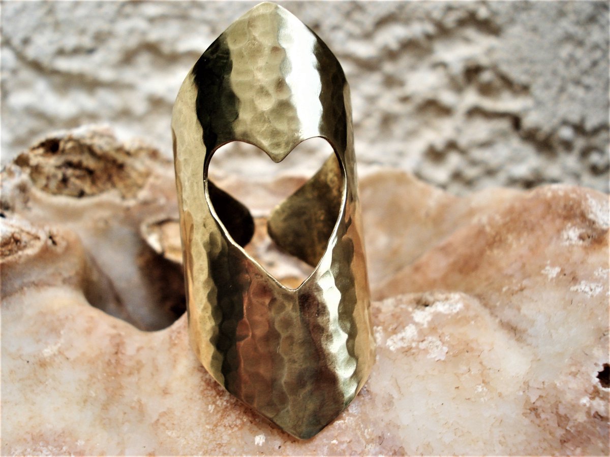 chestnutcrochet's tweet photo. Sharing for Anna Recycle on Etsy
Really love this, from the Etsy shop AnnaRecycle. https://t.co/XIaGJiylEL #etsy #modernheartring #hammeredbronzering #minimalistring #adjustablecuffring #cutoutheartring #statementring #uniquebronzering #valentinesdayring #widecuffring https://t.co/MrciSKVEkT