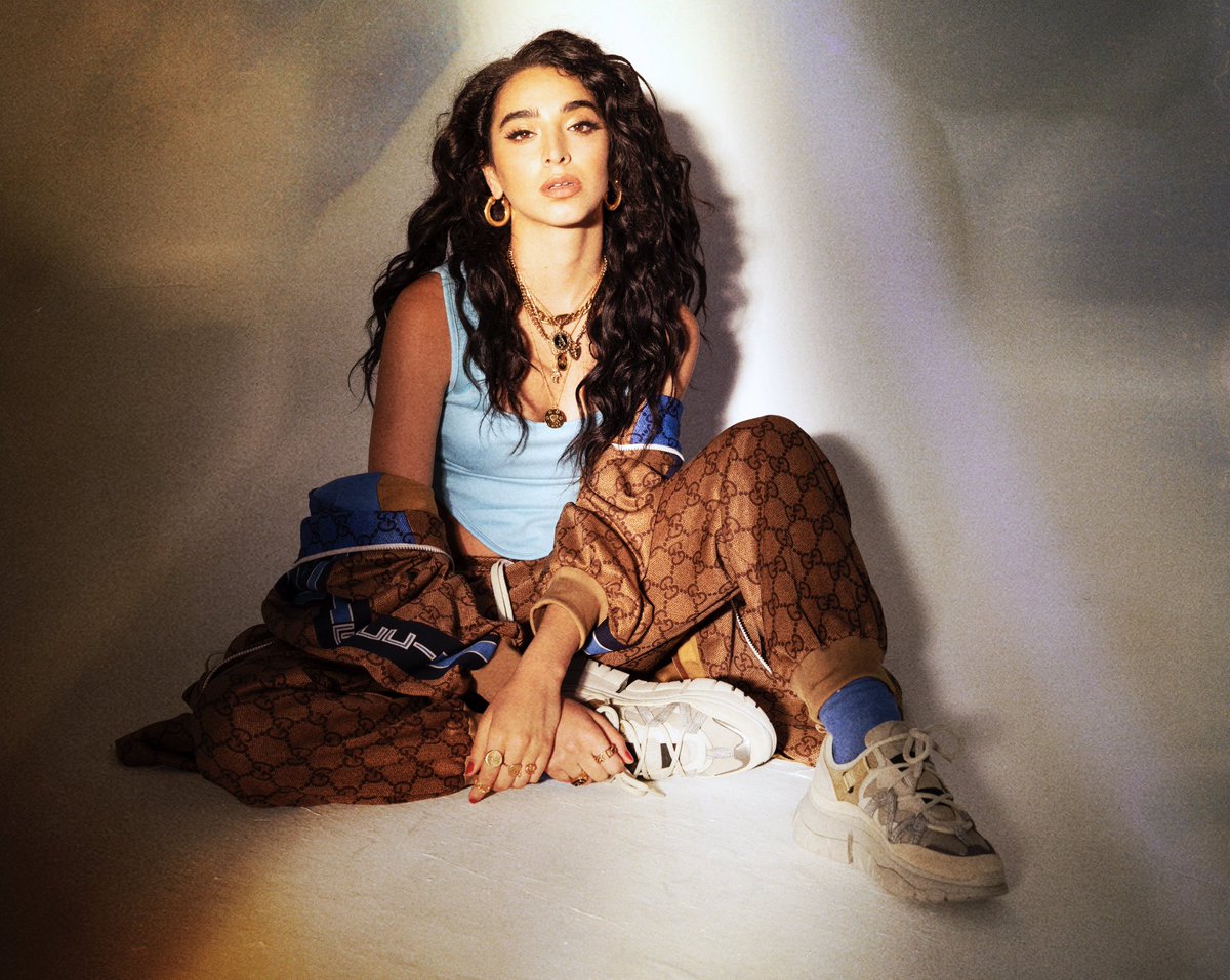TheDailyShuffle's tweet photo. .@KaraMarni talks new single, working with @russdiemon &amp; more, all in our Sept. issue✨ Read the free digital mag/purchase a physical copy right here: https://t.co/FQDFt13cp1 https://t.co/zAwq0YzXZM