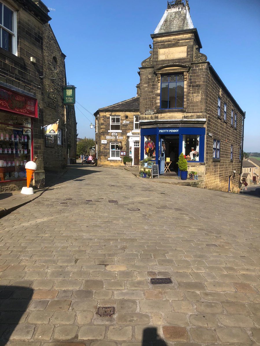 themarkrad's tweet photo. Up in bronte country in Haworth today making a film about kate bush and Wuthering Heights https://t.co/dDTplNTiy4