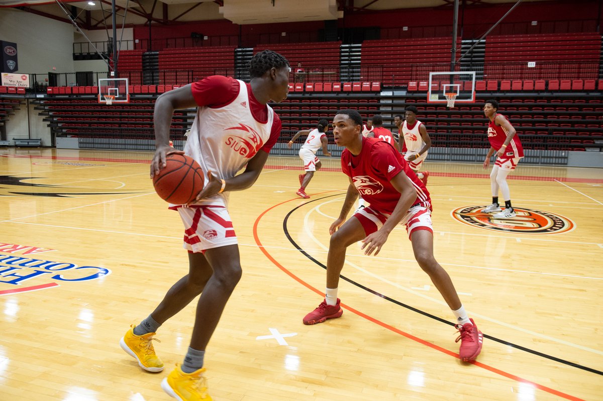 SIUEMBB's tweet photo. 🔒In #FindAWay https://t.co/e2DOaIEzLm