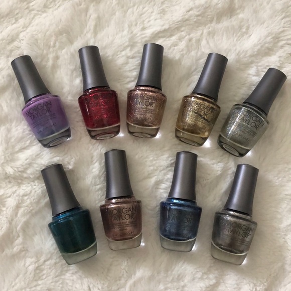 TweeterPSexton's tweet image. So good I had to share! Check out all the items I'm loving on @Poshmarkapp #poshmark #fashion #style #shopmycloset #venique #opi #morgantaylor: posh.mk/k8FK0xoRZ9