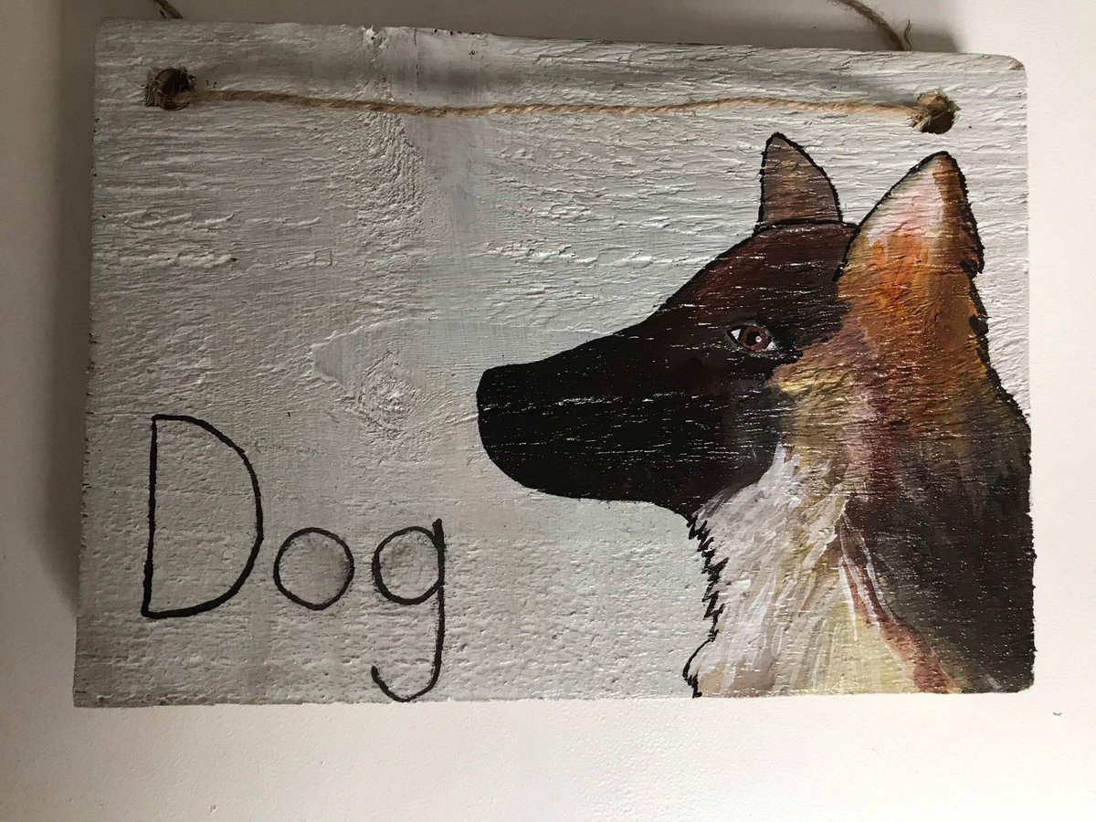 lottiesfeltedf1's tweet photo. Excited to share this item from my #etsy shop: Dog sign https://t.co/XsR9hpMEgX
#gift #online #etsy #etsyshop #etsyart #etsyfinds #signs #handpaintedsigns #wallhanging #homedecor #etsygifts #painted #doglovers #dogsoftwitter #GermanShepherd #ilovedogs #dogsigns #outdoorsigns https://t.co/lyVGna82BH