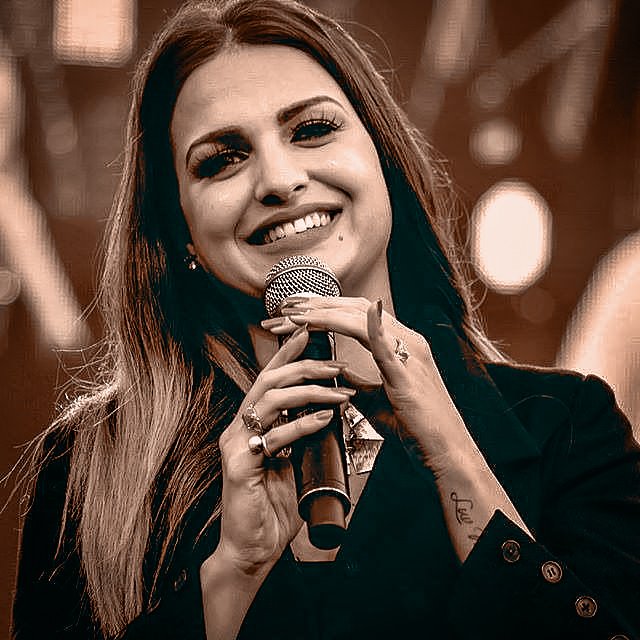 You will cry and thank her for everything ,but in the end you will lover her beyond death  #HimanshiKhurana (8/9)