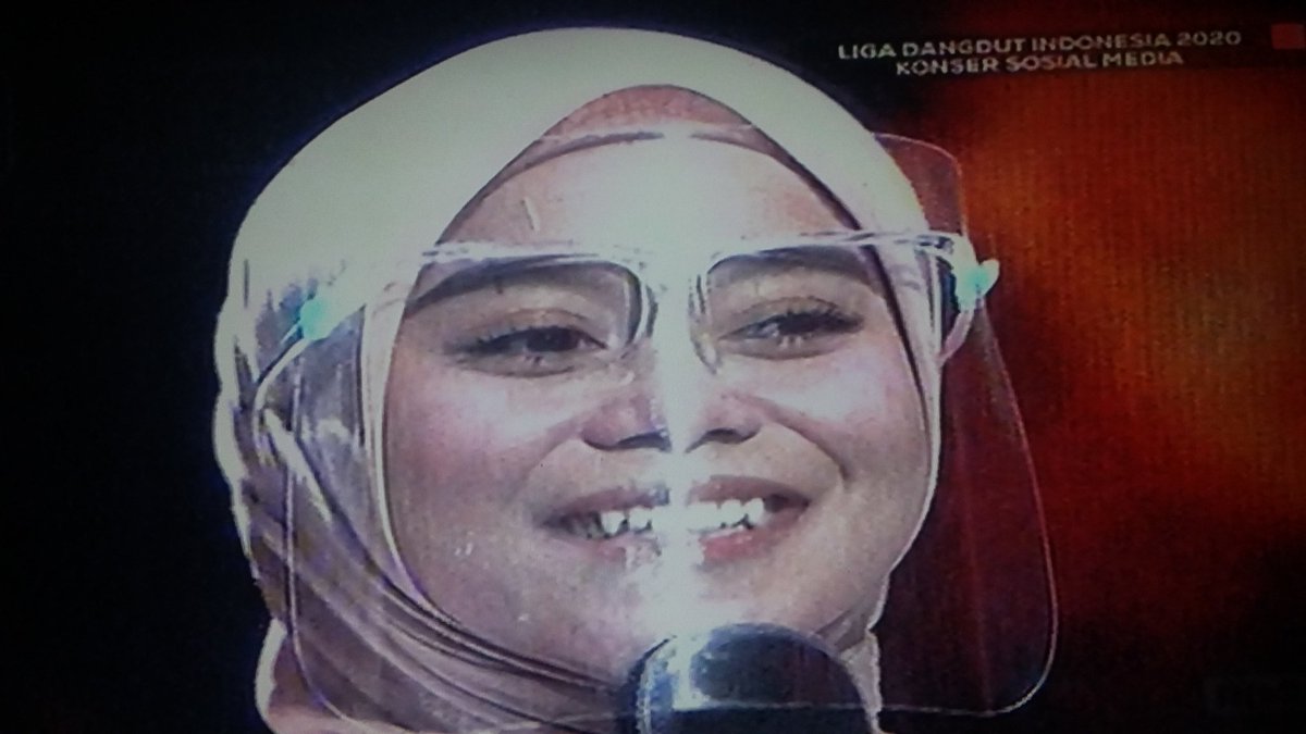 Srikandi114's tweet photo. Utk dede #LestiDA
Jangan terlalu lebaayy..
Merasa happy..
Kalau orang2 & para host
Terus menerus membicarakan
Pernikahan #RizkyDA
Kita2 sama2 seorg wanita..
Harus bisa menjaga perasaan
Istri nya RizkyDA..
Dan keluarga nya..
Harus bisa menerima Taqdir..π
#KonserSosmedLIDA2020 https://t.co/FB7qjeKhJw