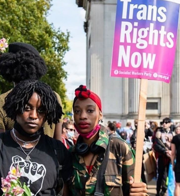 Trans people, including non-binary people, and allies around the UK have campaigned tirelessly to simplify legislation that allows trans people to change gender on their birth certificate for the past two years. What happened today? A thread 🧵

Photos: London Trans+ Pride