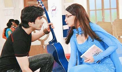 Hafsssss_'s tweet photo. It has been 12 years seriously?
The best youth show with an outstanding cast,had everything friendship,love,emotions, bromance and the whole vibe of college life.
This show will always be irreplacable🤍
Sajan n Mayur still have a special place in my heart🥺
#12yearsofMJHT https://t.co/W4cazD5E8T