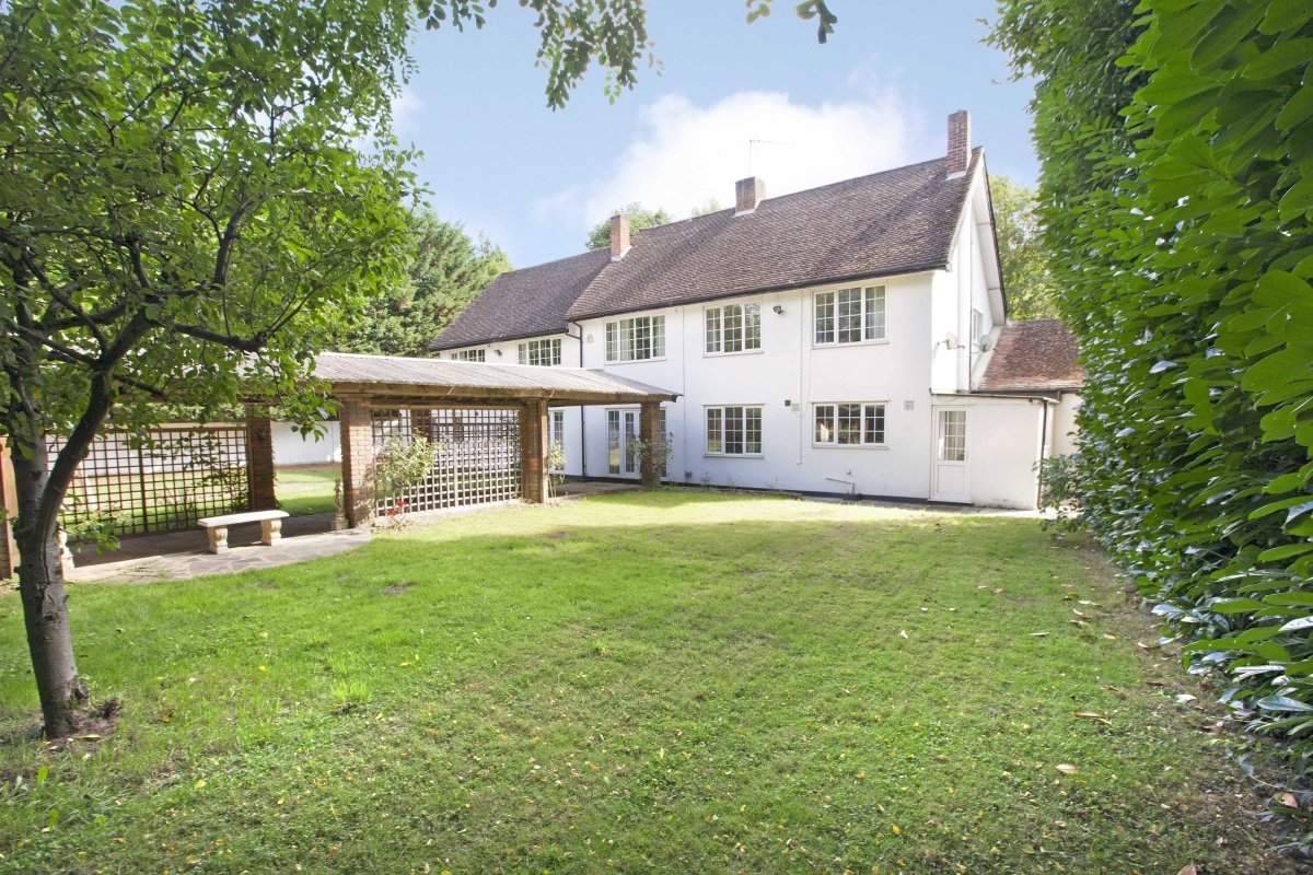 Hamptons Rickmansworth tweet media