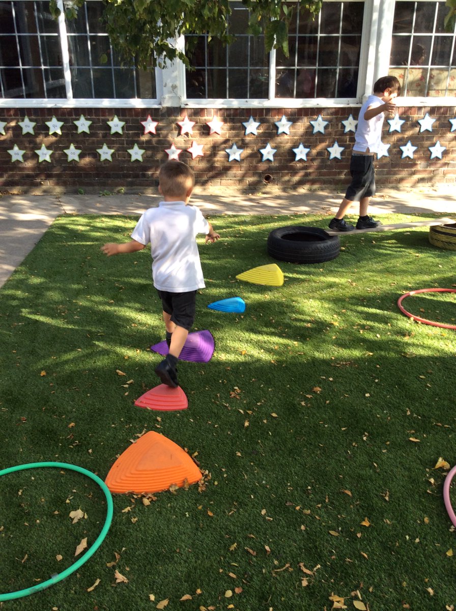 LancastrianInf1's tweet photo. The new Squirrel Class are settling in well. They have had a lot of fun investigating their surroundings. https://t.co/6vYyYPeym6