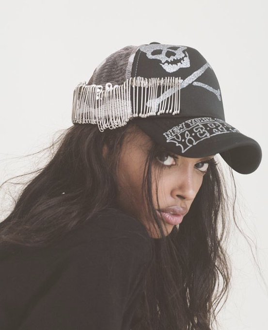 Watch perc cobain's leaked NSFW photo on TwXstars