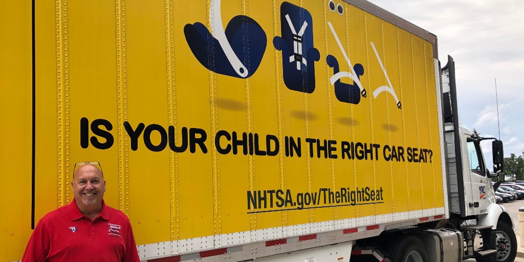 Yellow_Trucking's tweet photo. YRC's Steve Fields is helping raise awareness for Child Passenger Safety Week. https://t.co/FgO0c0CTZb #ChildPassengers #CarSeats #ArriveAlive https://t.co/9LOkxkWYcf