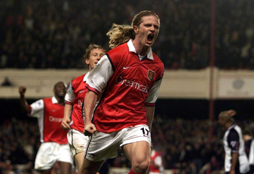 Happy Birthday to former Arsenal midfielder Emmanuel Petit, who turns 50 today! 