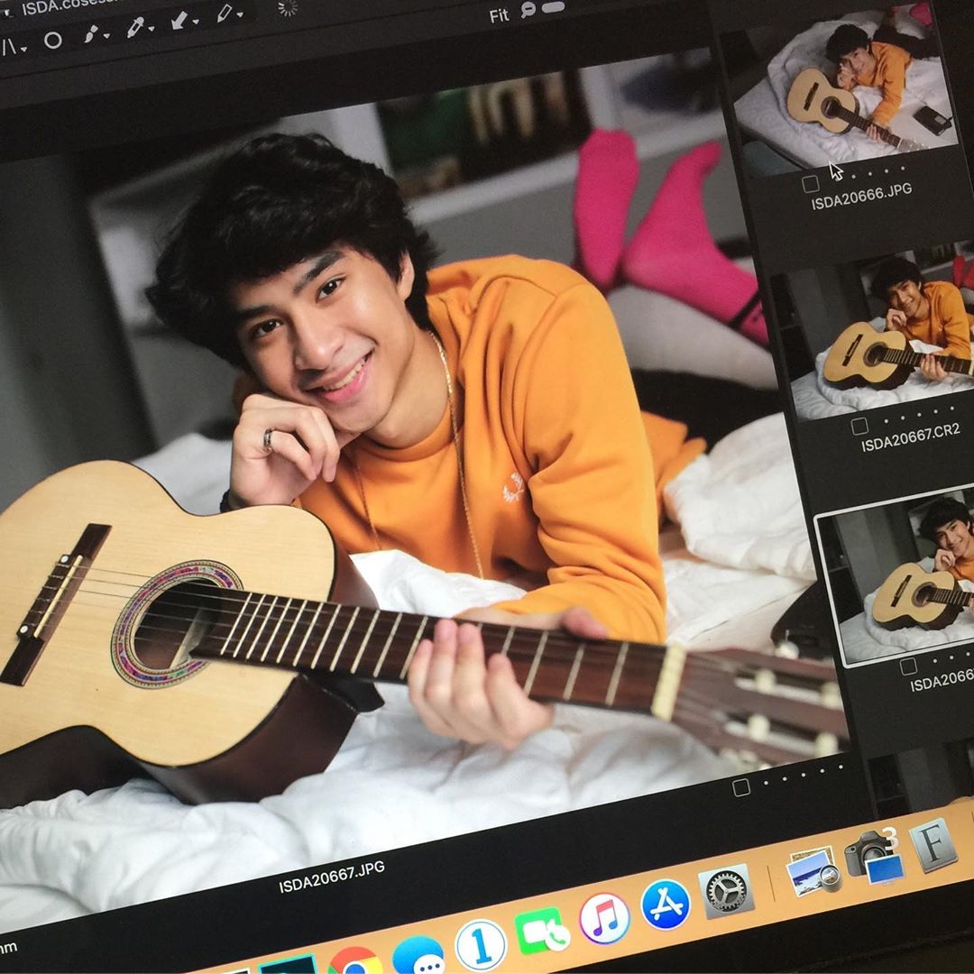 axugabut's tweet photo. Yeyyy 5menit lagii
#DevanoDBirthday18 @itsdevdanendra #devanogecol https://t.co/vY6lYfbF5y