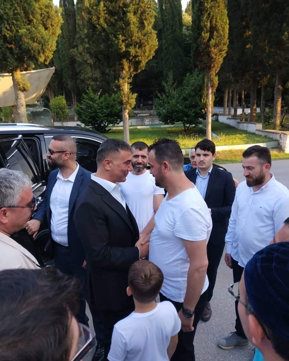 ErkanAL71197313's tweet photo. BU KADAR KAHPE VE HAİNİN OLDUĞU BU ÜLKEDE SENİNLEYİM REİSİM GEKECEK TÜM BELALAR BİZİM İÇİN ŞEREFTİR REİSİM! 
#ReisSedatPEKER 
@sedat_peker 
#Birumutturyaşamak 🇹🇷🇹🇷🇹🇷 https://t.co/TL0B8VBm6k