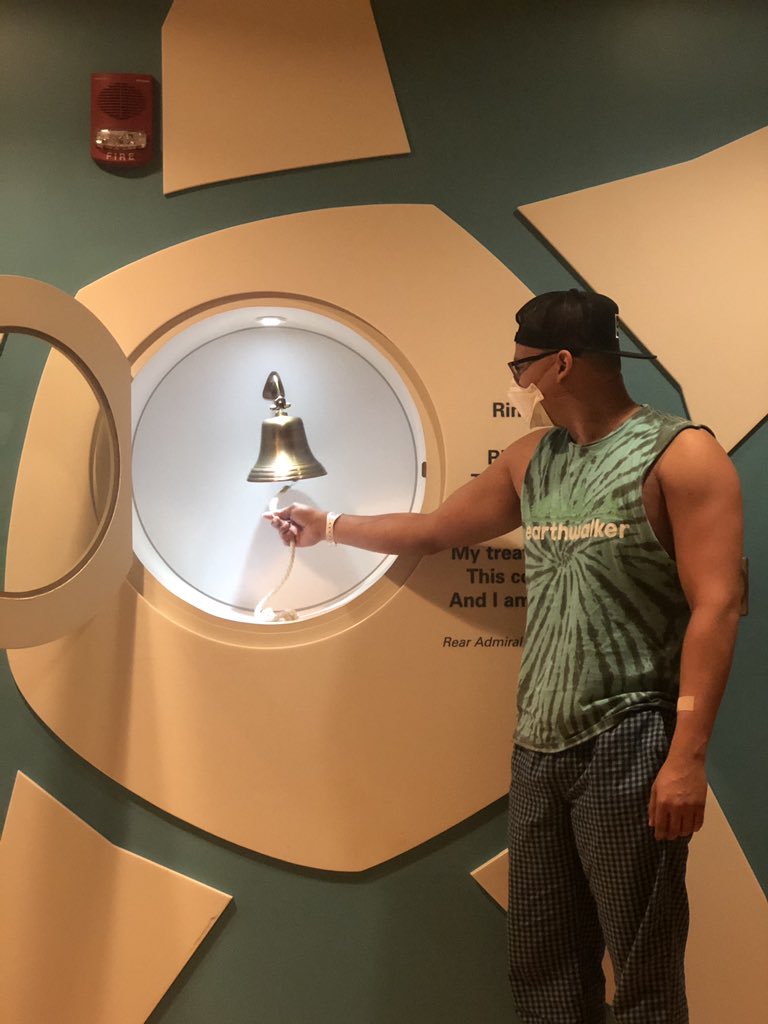 alangee24's tweet photo. 2020 has been shit for everyone, but ladies and gentlemen... your boy just finished his last cycle of chemo. This whole process has been hard but it’s definitely shaped me into a stronger young man, and im grateful for it. Now give me a damn beer! 💜🍺 
#FUCKCANCER #uniballer https://t.co/peujg9i7rL