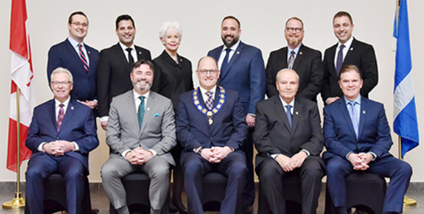 3. And the silver medal... is a tie!! Congrats to  @CityWindsorON and  @CityofBrantford!! Both Councils are 90.9% male. (Note: Windsor has a municipal by-election coming up... so they may drop to Bronze)