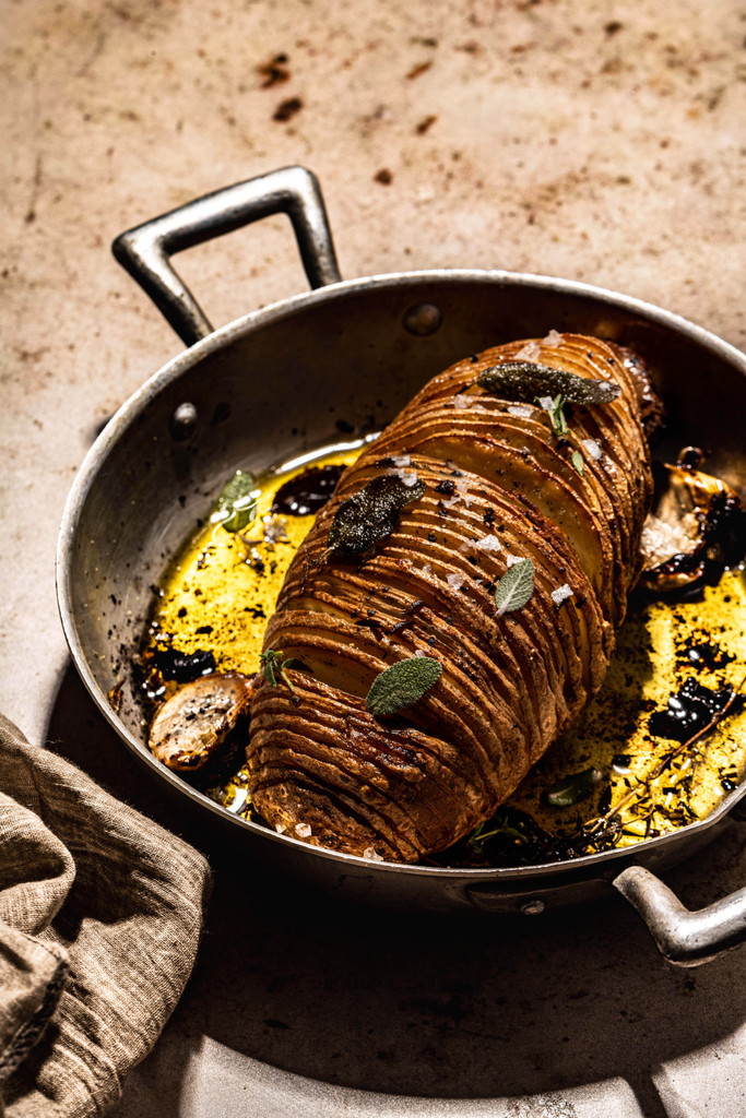 shalini_aro's tweet image. Hasselback Potatoes! 

something I have been meaning to try for a long time.. 

my entry to #eatcaptureshare by Kimberly @thelittleplantation , Theme: Yam, Potatoes or Sweet potatoes.

#foodisourpower @foodisourpower