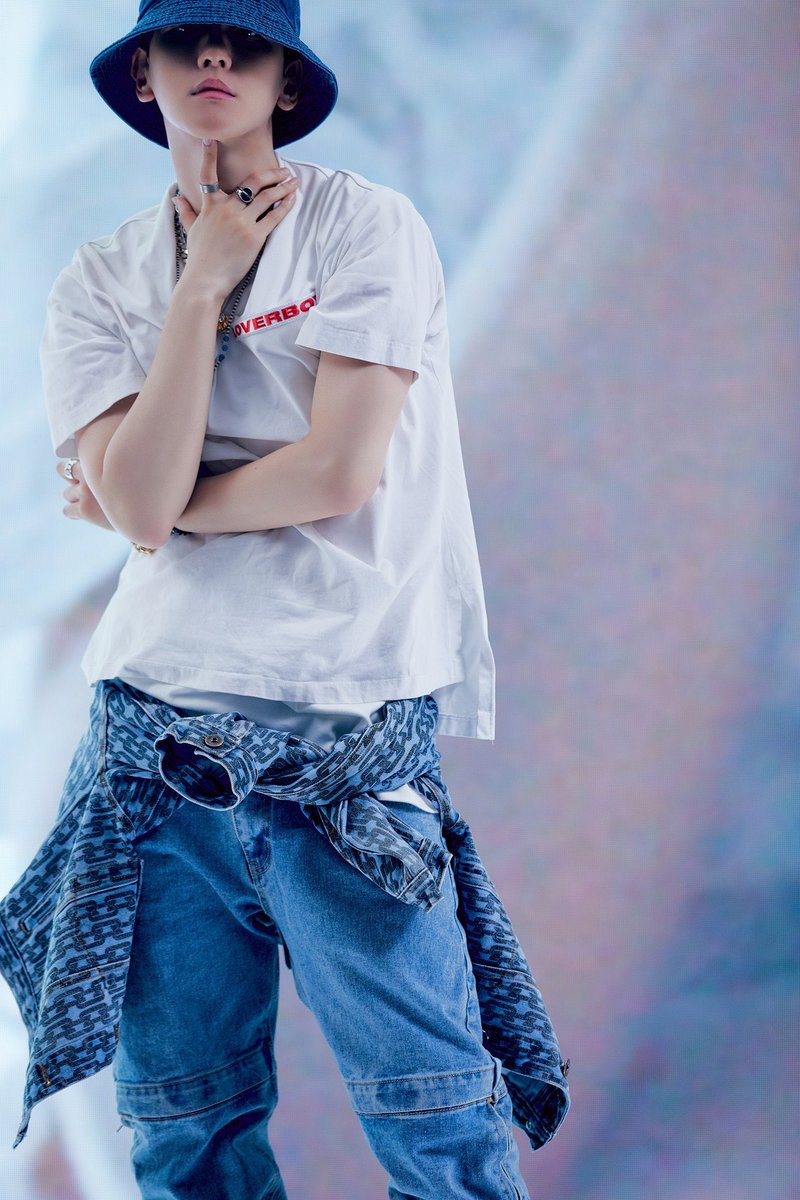 seeing baekhyun makes my booty itch, why is he so sexy