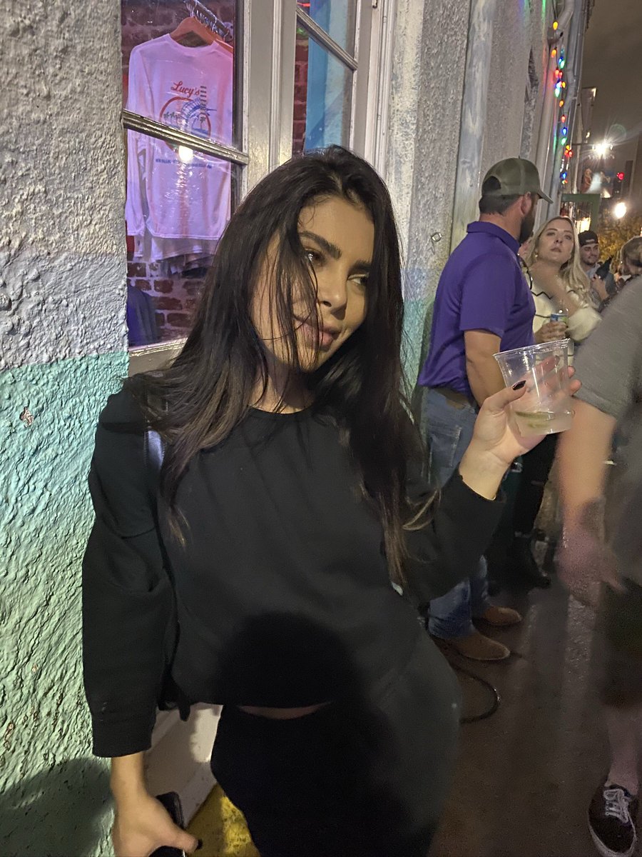 ivloli's tweet photo. When your friends say let’s take another shot vs. after you take the shot. I miss Nola 🥺 https://t.co/ja4Vg69NM9