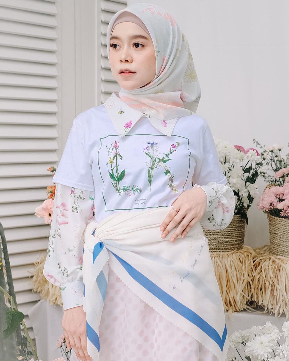 IntanHidayatpe1's tweet photo. #LestiKonserSosmedLIDA2020
Kejora temanilah malamku https://t.co/KJz4pSNTMM