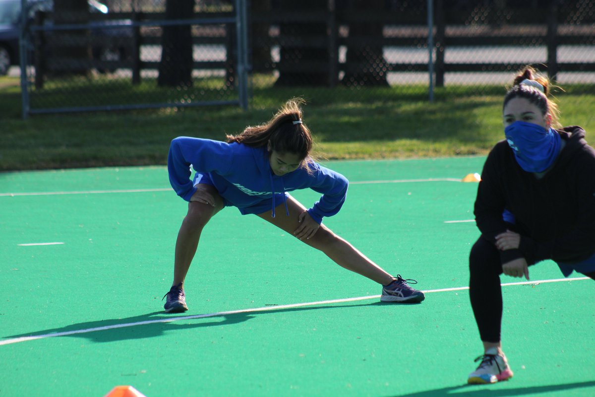 HofstraFH1's tweet photo. First we ｓｔｒｅｅｅｅｅｅｅｔｃｈ...

and then we 𝗥𝗨𝗡!

Check out the complete gallery on our Facebook page!

#RoarWithPride https://t.co/Kfg5quyQBm