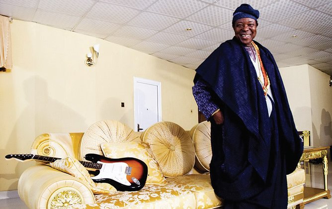 Happy 74th birthday to the legendary juju icon, guitarist King Sunny Ade KSA. 