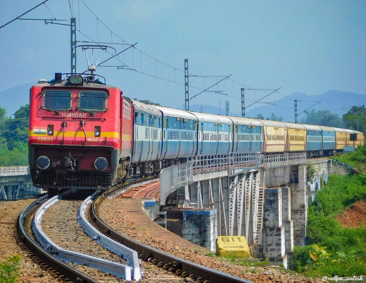 The wonderful KK line********************** @EastCoastRailVisiting Araku-Rayagada-Koraput by train from Visakhapatnam by Kottavalasa Kirandul line One of the best way to cover the Eastern ghats .1/nPc: Majhighariyani bridge, Rayagada