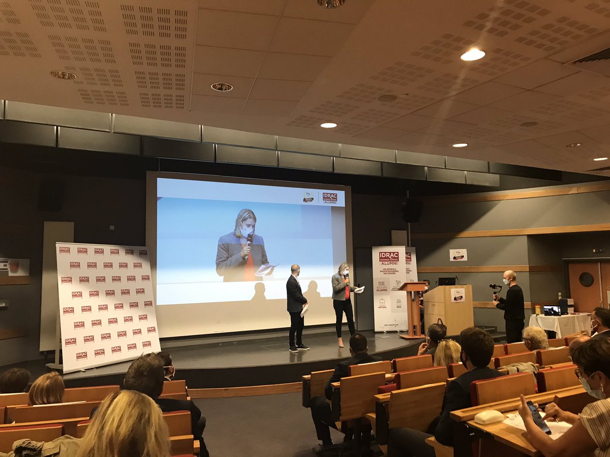Ce soir en direct du #PrixEDIA avec <a href="/IDRAC_ALUMNI/">IDRAC ALUMNI</a> et <a href="/IDRAC_BS/">IDRAC Business School</a> avec Nos Vignes en lice pour le Prix de la solidarité !