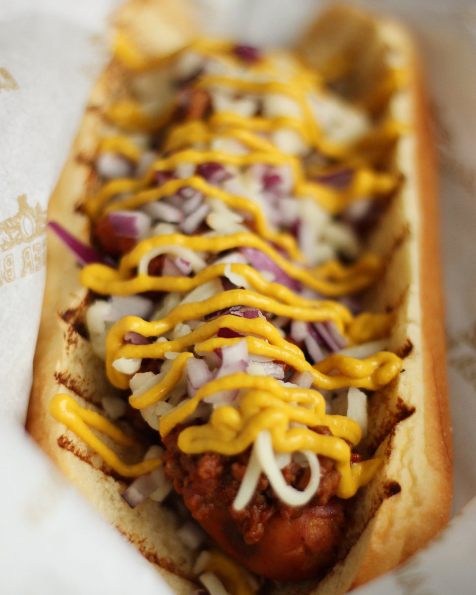 The Coney Island Chilli Dog 

Bockwurst, Hot &amp; Spicy Chilli Beef, Grated Cheese, Fine Chopped Onion &amp; Sweet Mustard.

#BangerBros