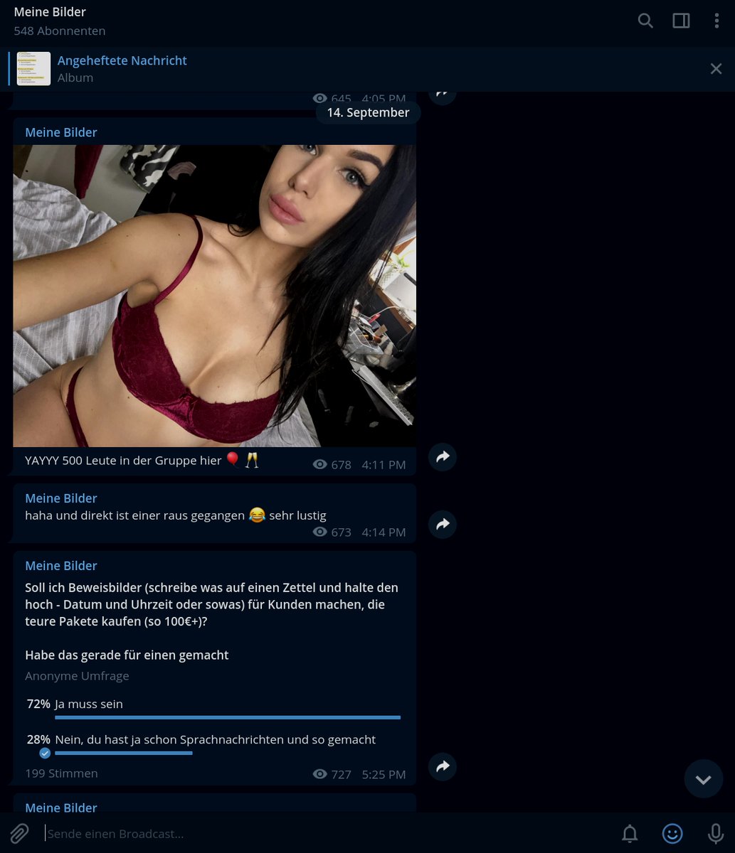 Hatte mich ja auf Twitter noch gar nicht für die 500 Leute in meiner Gruppe bedankt ❤
Danke euch allen!!! 

Schaut mal alle vorbei, gibt da auch noch erheblich freizügigeres als auf dem Bild hier 😉😜
In der Gruppe könnt ihr dann auch immer abtimmen, was ich so machen soll