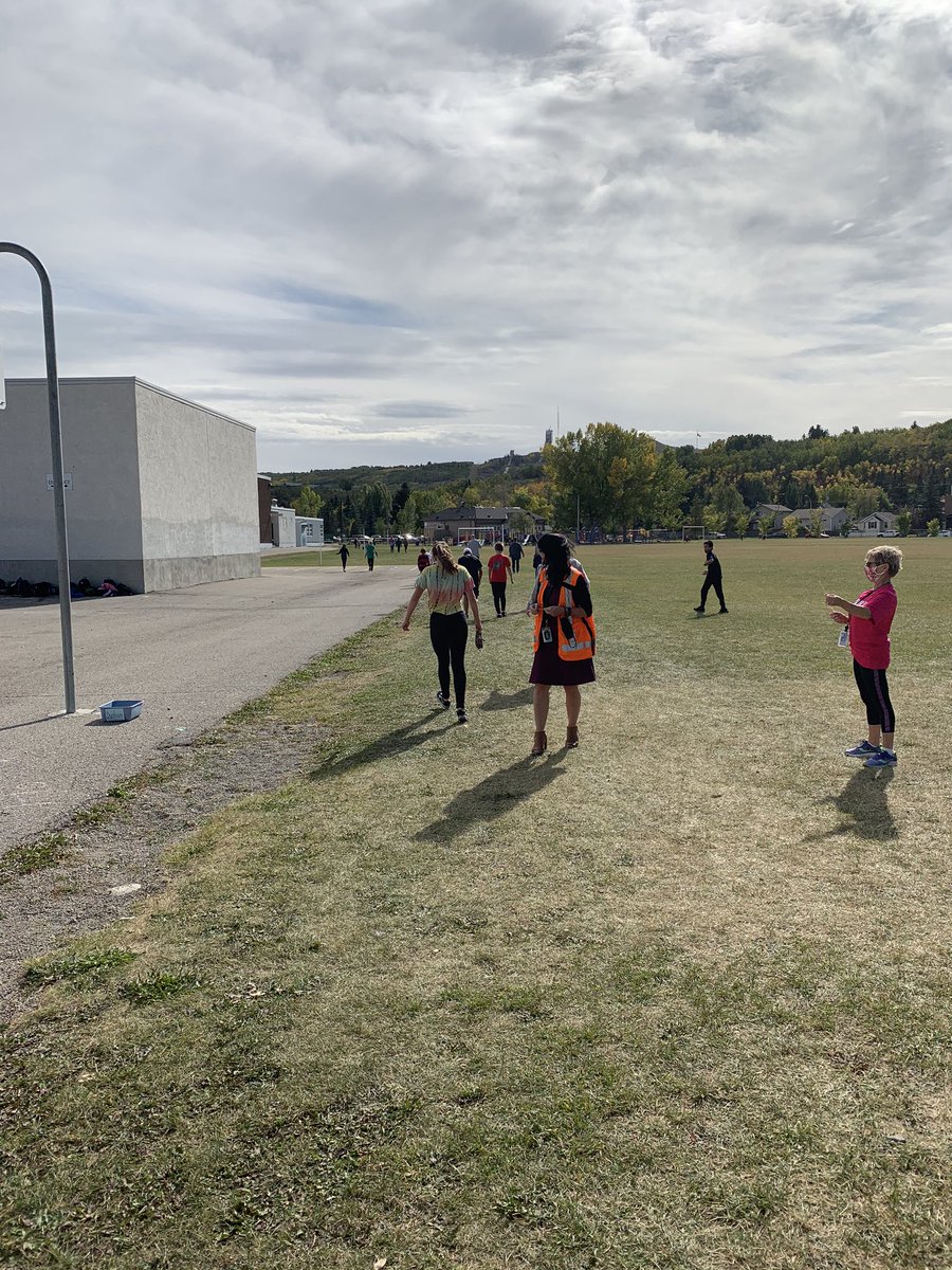 Terrific Terry Fox Tuesday BelPark! 😁👍<a href="/BelParkCBE/">Bel-Park School CBE</a>