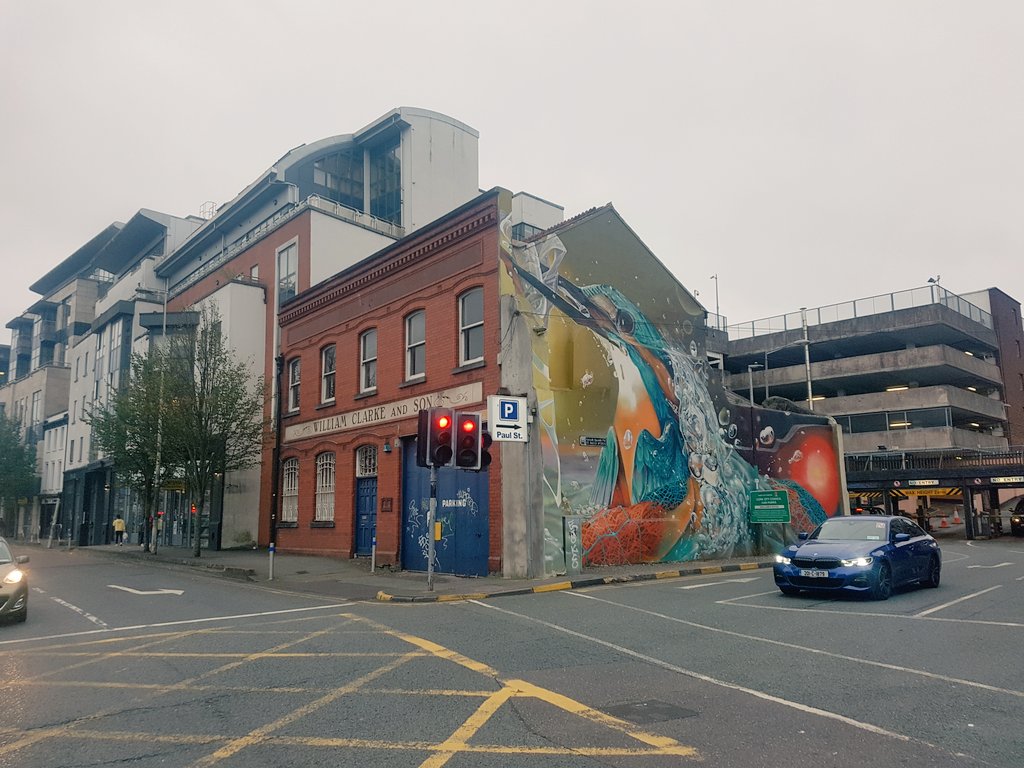 one of my favourite empty buildings in Cork city centre, no 99 on thread what's not to like about it, so much character, history, stories so much space, so much potential, would be amazing art/design & maker centre #meanwhileuse  #local  #circulareconomy  #regeneration